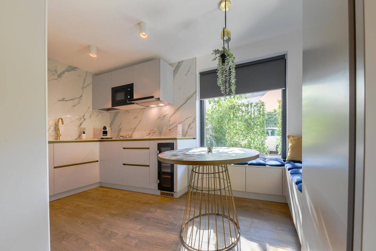 Designer Apartment In The City Center Kaloşvar Dış mekan fotoğraf